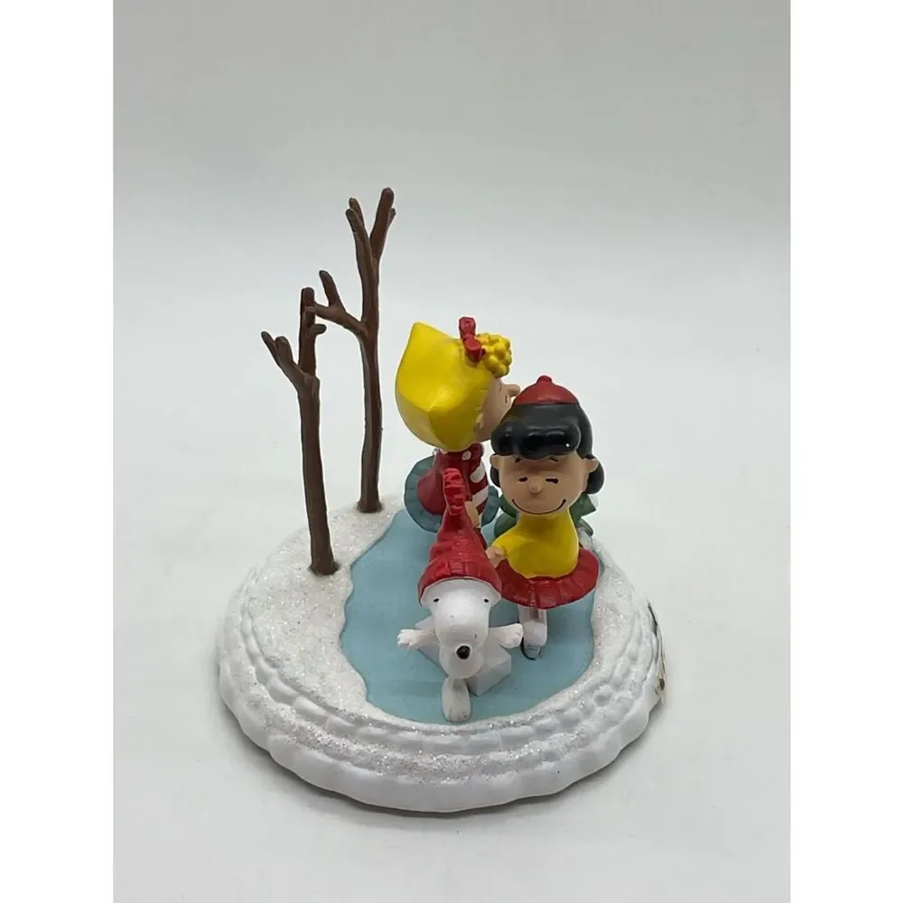 Hawthorne Village “Skating away the day” Peanuts Figurine